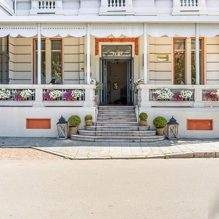 Hotel Rooms Lago Maggiore Verbania Exterior photo